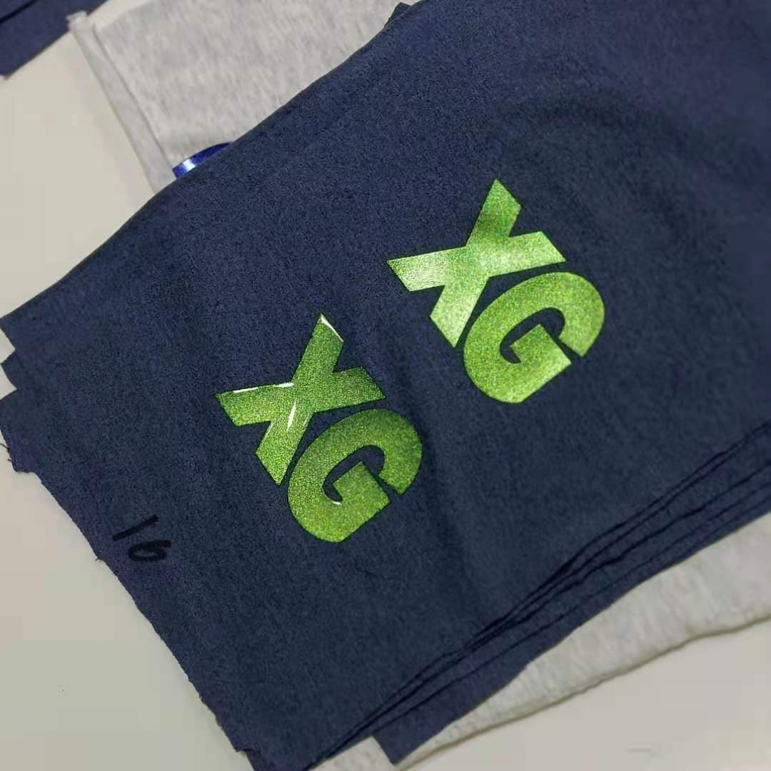 Green reflective print